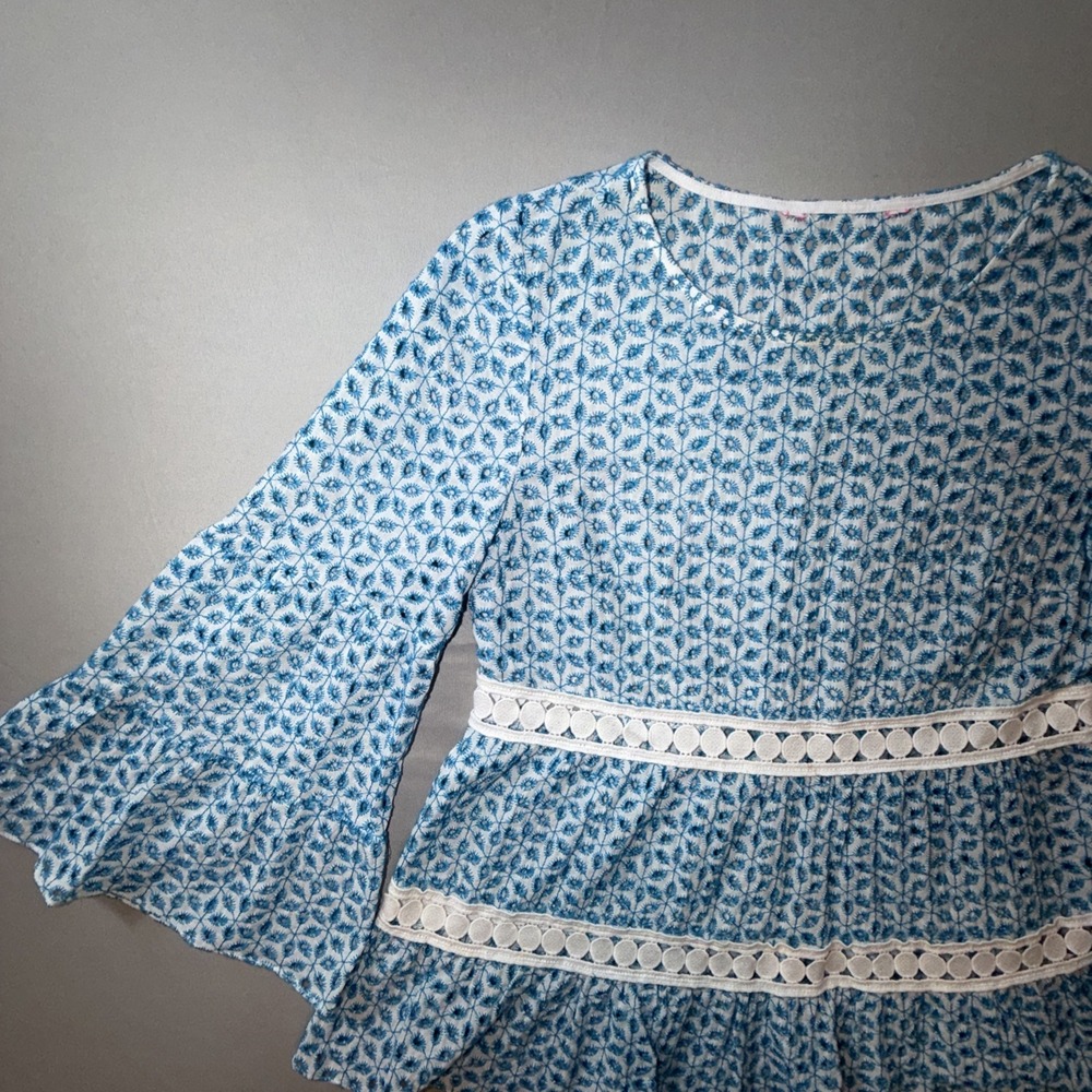 Lilly Pulitzer Blue White Zanzibar Eyelet Tunic Blouse Top Size M Bell Sleeve